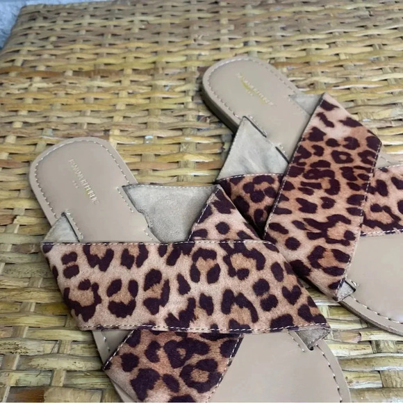 Banana Republic Leopard Print Flat Sandals - Picture 6 of 8